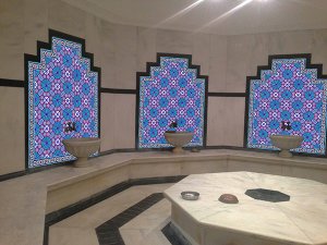 20x20 AC-3 Geometric Red Blue Pattern Cini Tile