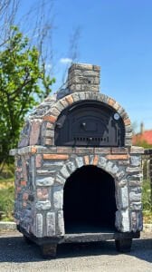 Pizza Master Outdoor Stone Oven – Handcrafted Italian Wood-Fired Oven with Firebrick Core & Authentic Brick Arch Design ,Homemade pizza oven